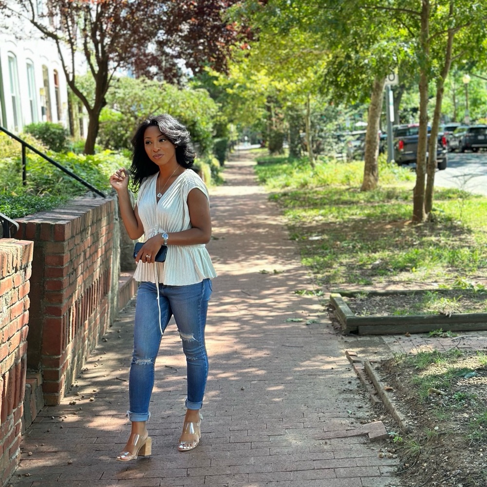 Meet your Posher, Saundra